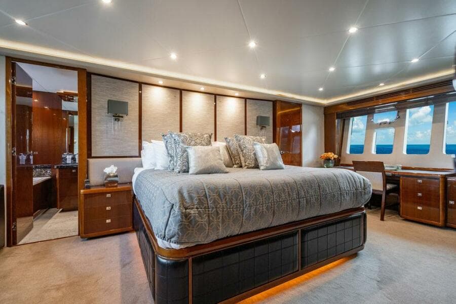2010 Princess 95 M/Y