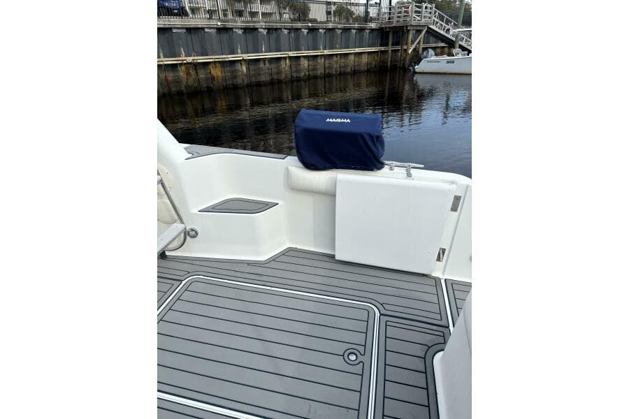 1996 Carver 320 Voyager