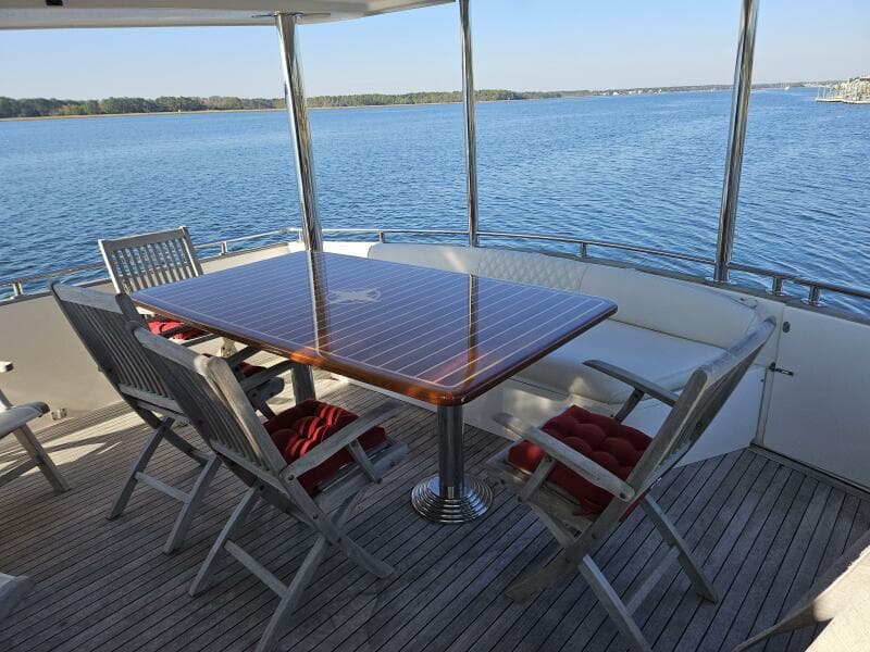 2003 Johnson Flybridge