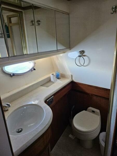 2003 Johnson Flybridge