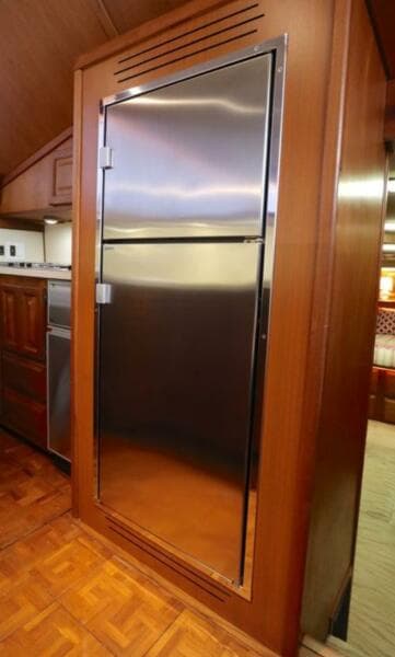 1987 Viking 48 Motor Yacht