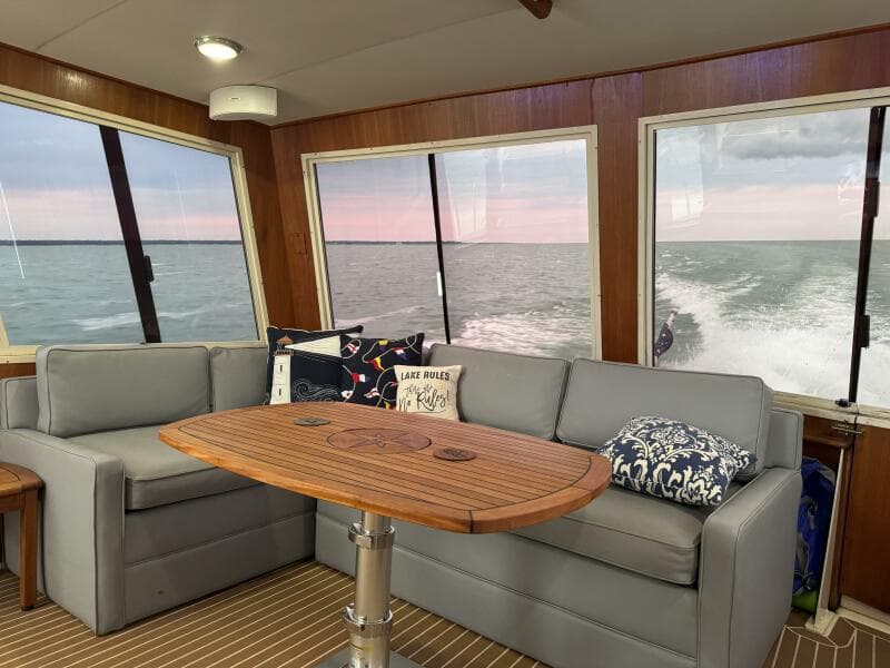 1987 Viking 48 Motor Yacht