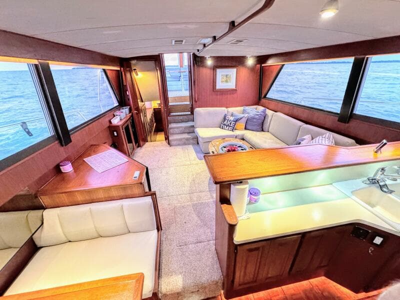 1987 Viking 48 Motor Yacht