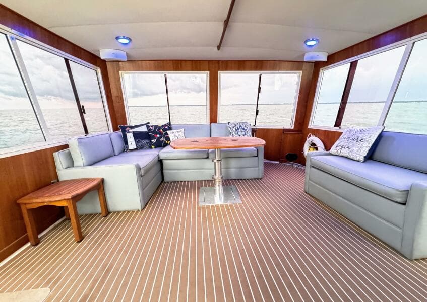 1987 Viking 48 Motor Yacht