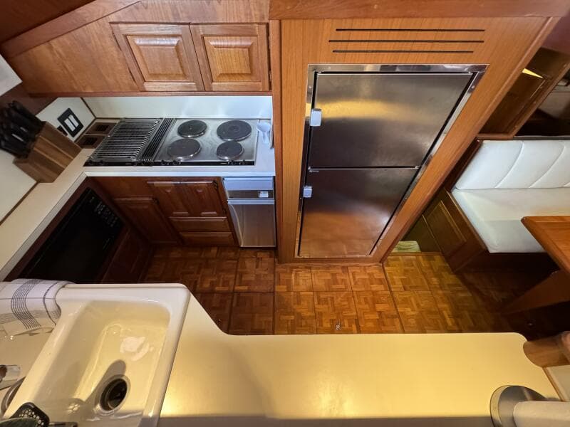 1987 Viking 48 Motor Yacht