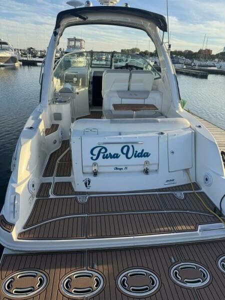 2011 Sea Ray 330 Sundancer