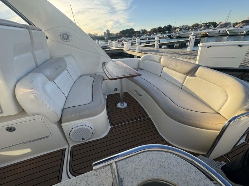 2011 Sea Ray 330 Sundancer