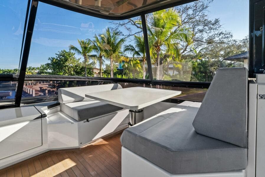 2019 Ferretti Yachts 780