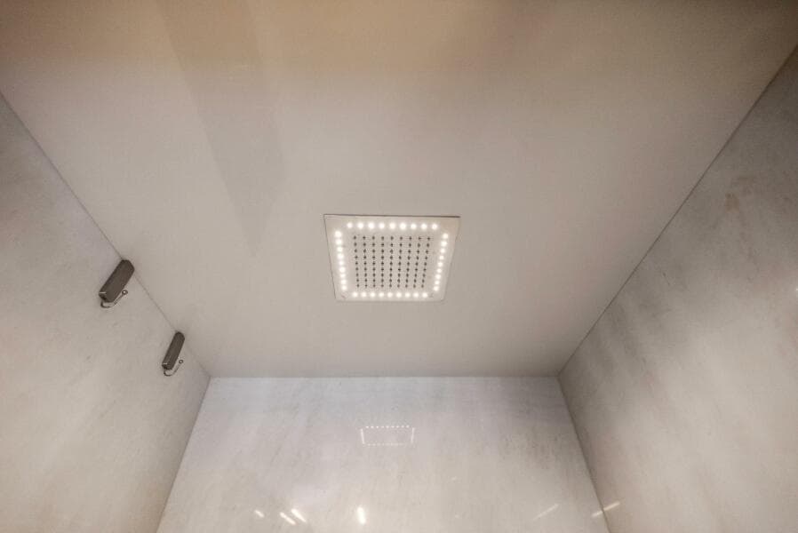 2019 Ferretti Yachts 780