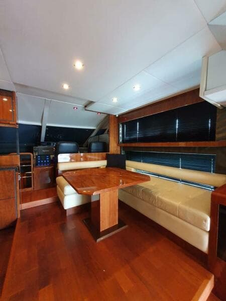 2010 Fairline Squadron 55