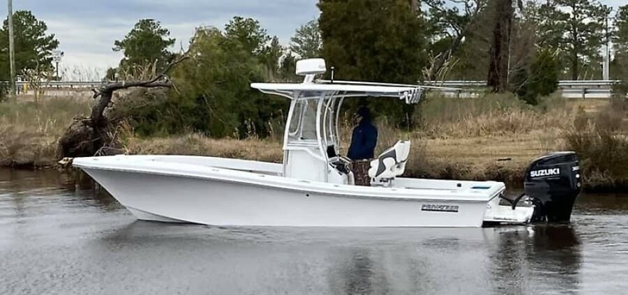 2021 Privateer 242 Wahoo