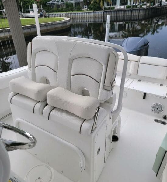 2018 Sea Hunt 255 Ultra SE