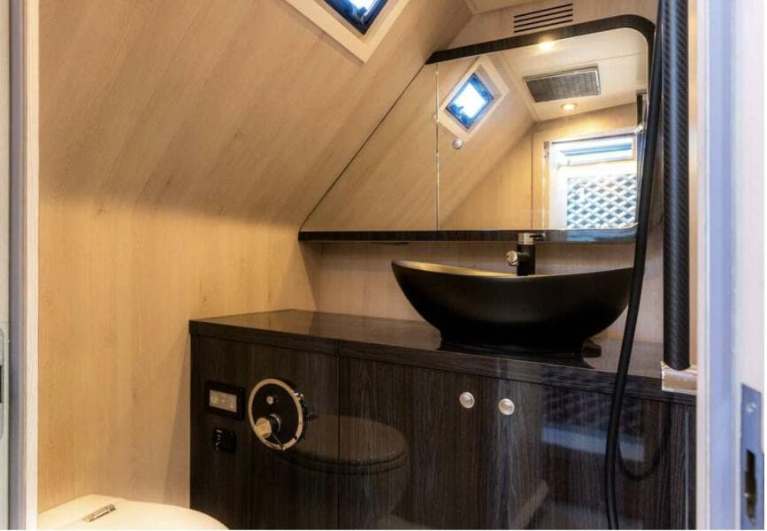 2027 Canados Gladiator 431 Speedster