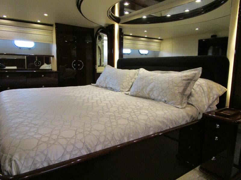 Master Looking To Stbd