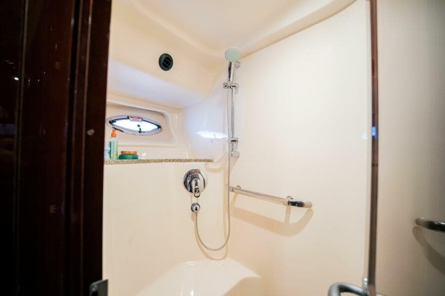 2007 Sea Ray 580 Sedan Bridge - Photo 37