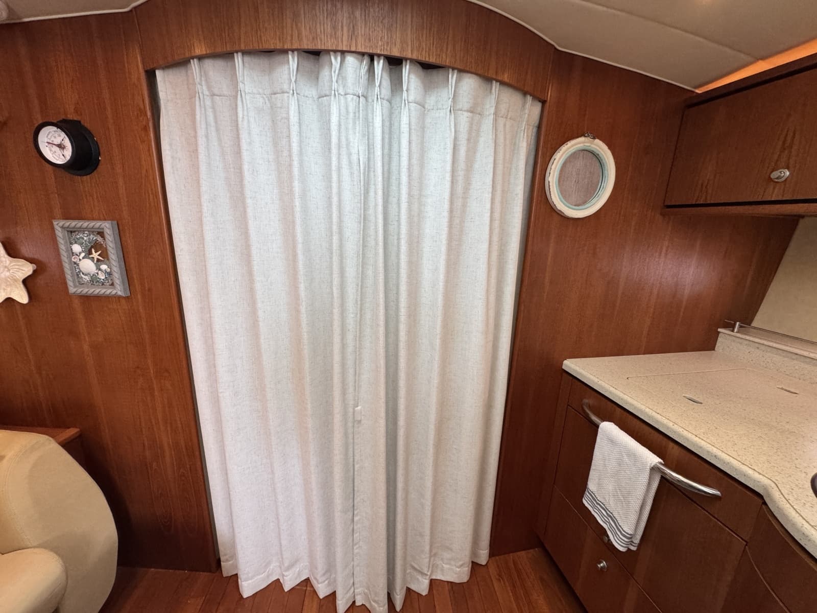2008 Tiara Yachts 3900 Sovran - Photo 110