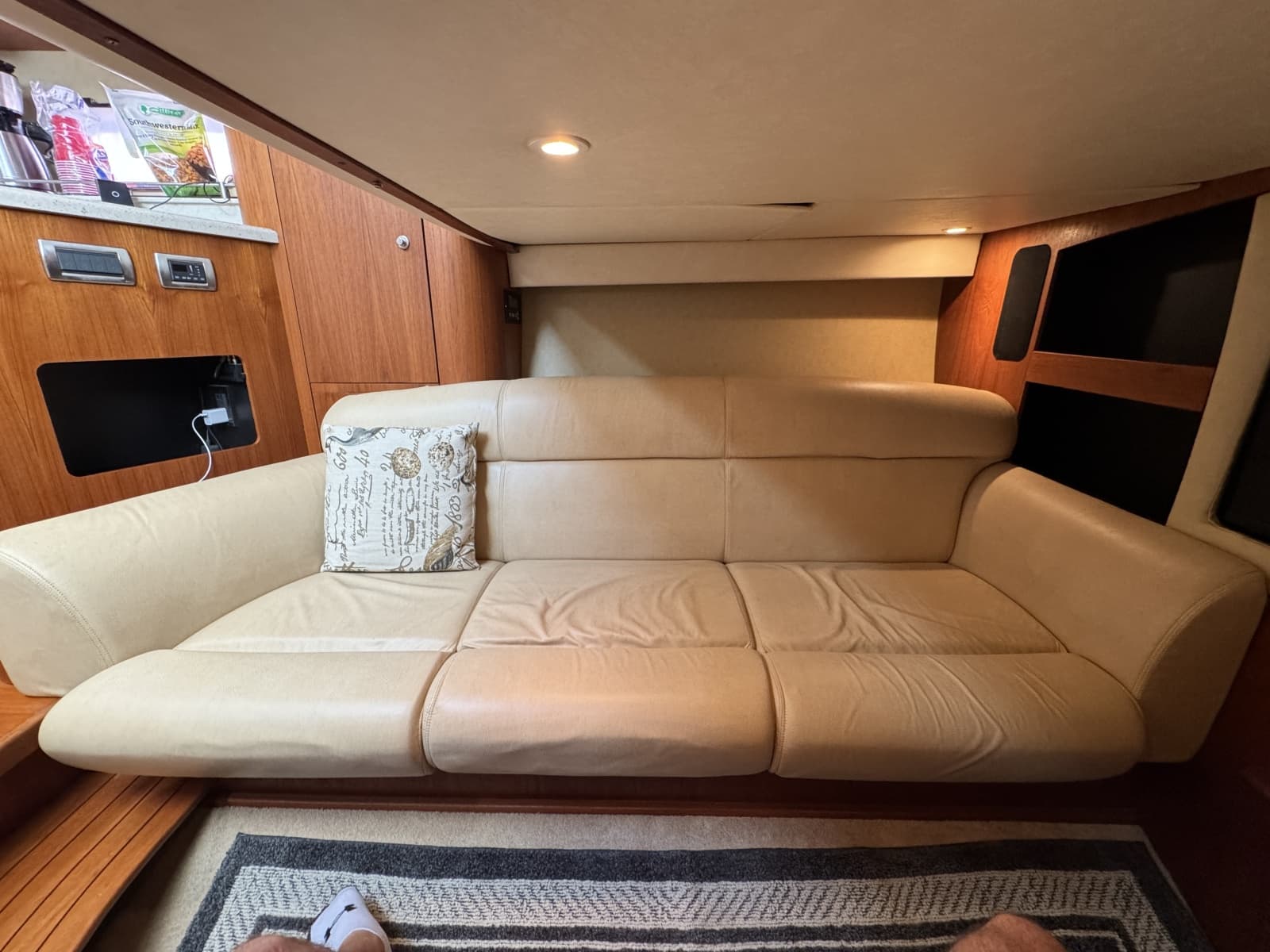 2008 Tiara Yachts 3900 Sovran - Photo 44