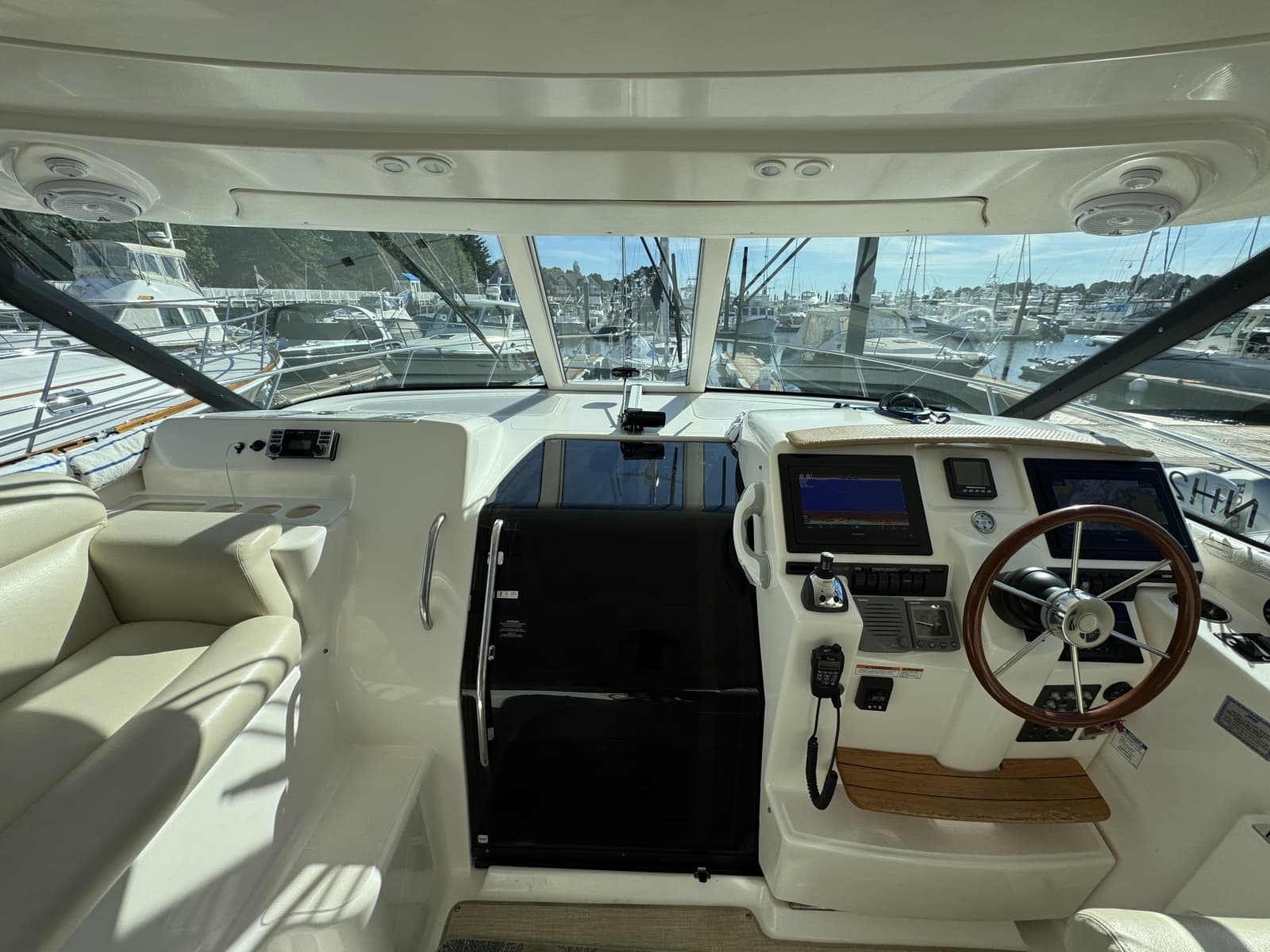 2008 Tiara Yachts 3900 Sovran - Photo 37