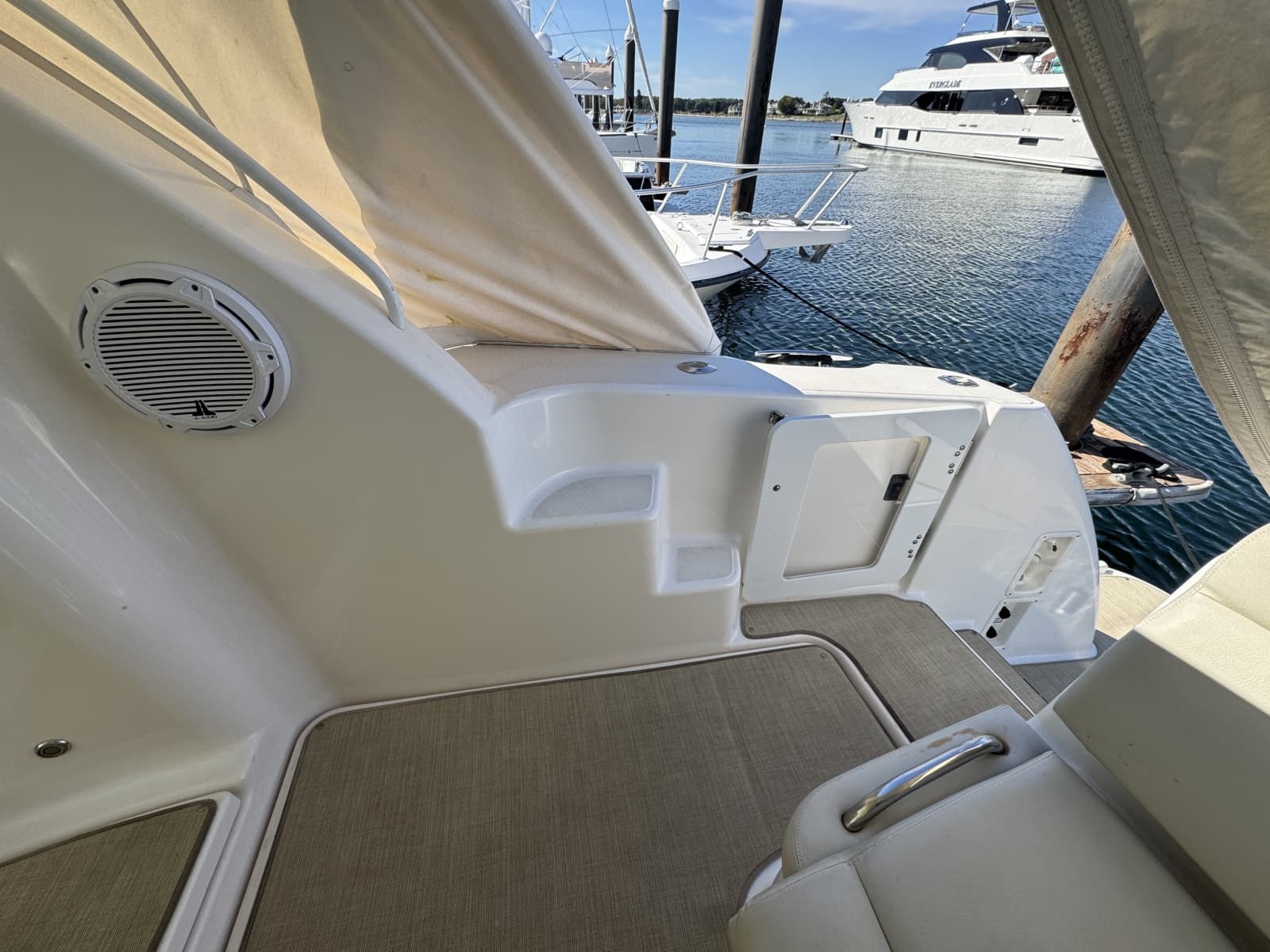 2008 Tiara Yachts 3900 Sovran - Photo 18