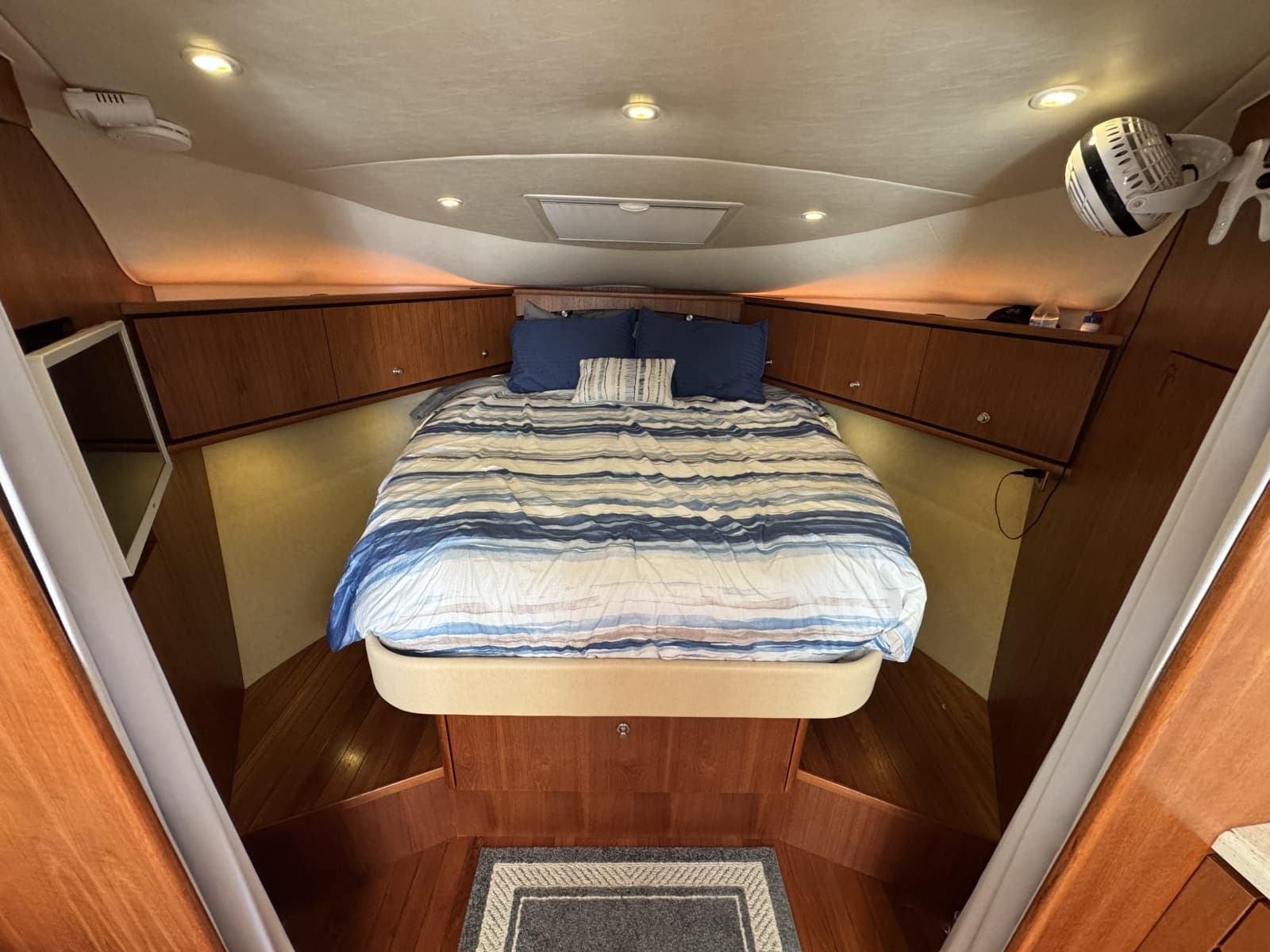 2008 Tiara Yachts 3900 Sovran - Photo 52