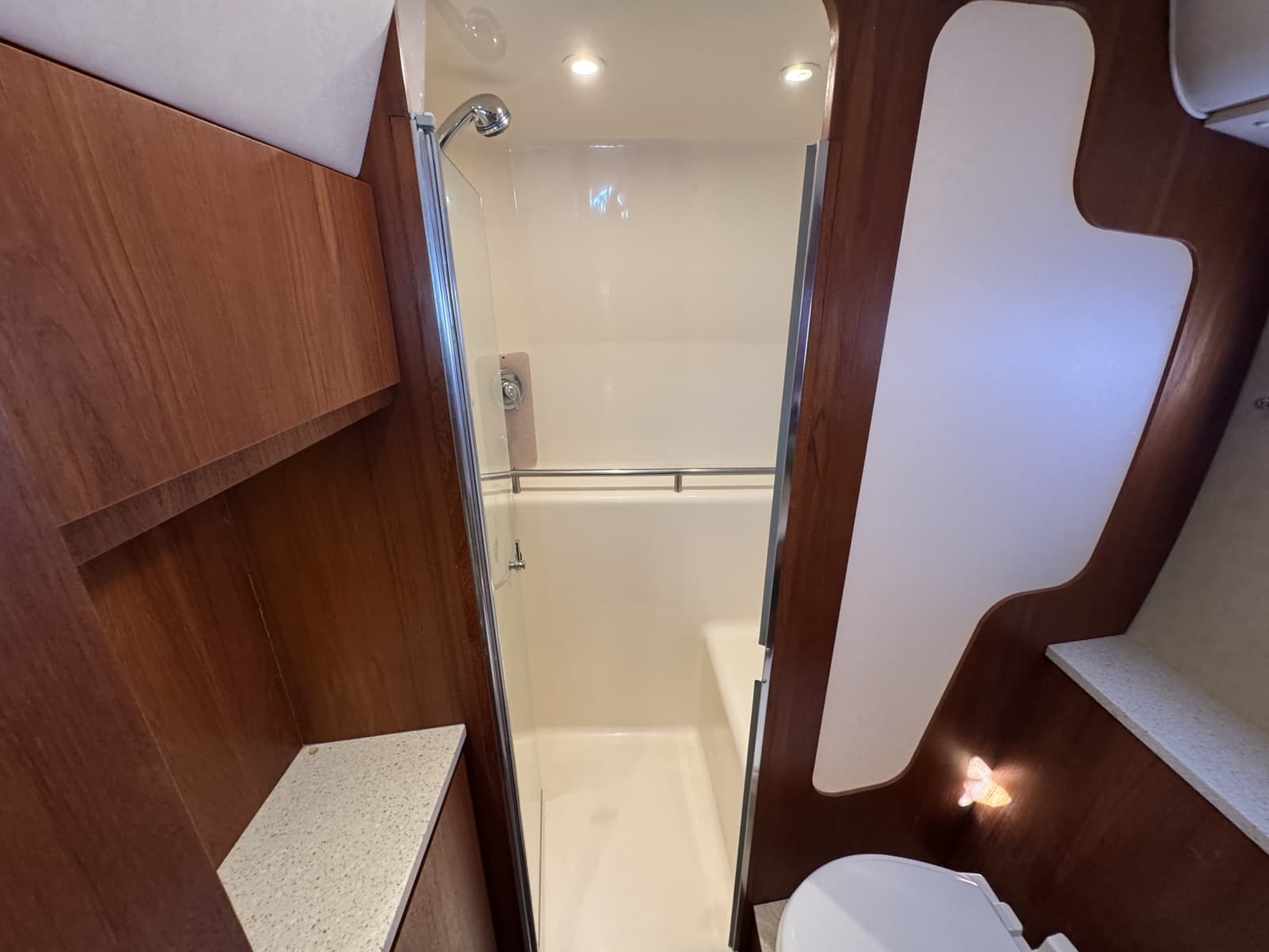 2008 Tiara Yachts 3900 Sovran - Photo 60
