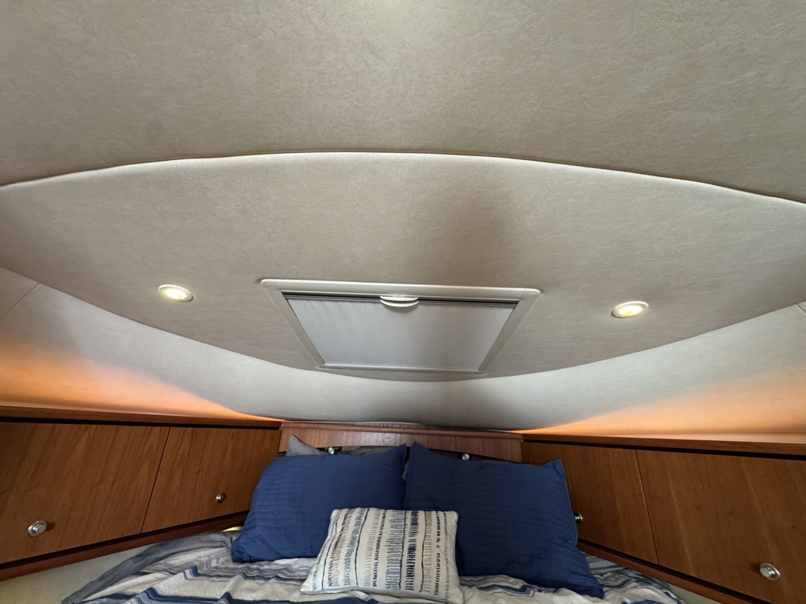 2008 Tiara Yachts 3900 Sovran - Photo 55