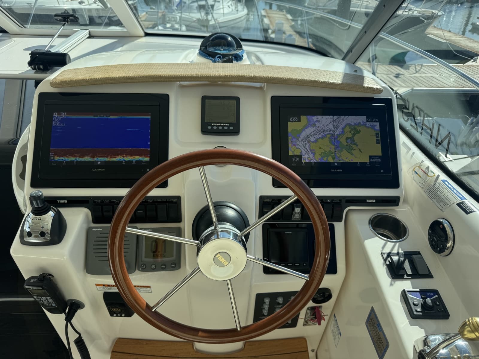 2008 Tiara Yachts 3900 Sovran - Photo 34