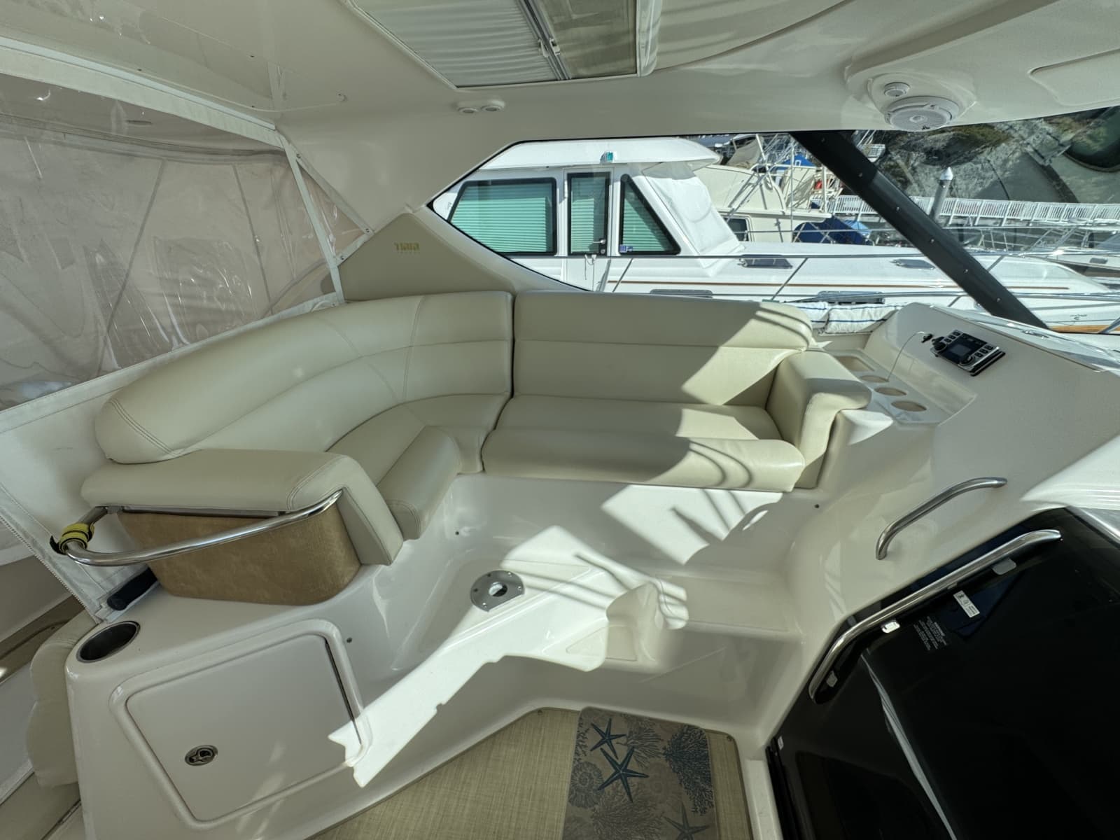 2008 Tiara Yachts 3900 Sovran - Photo 21