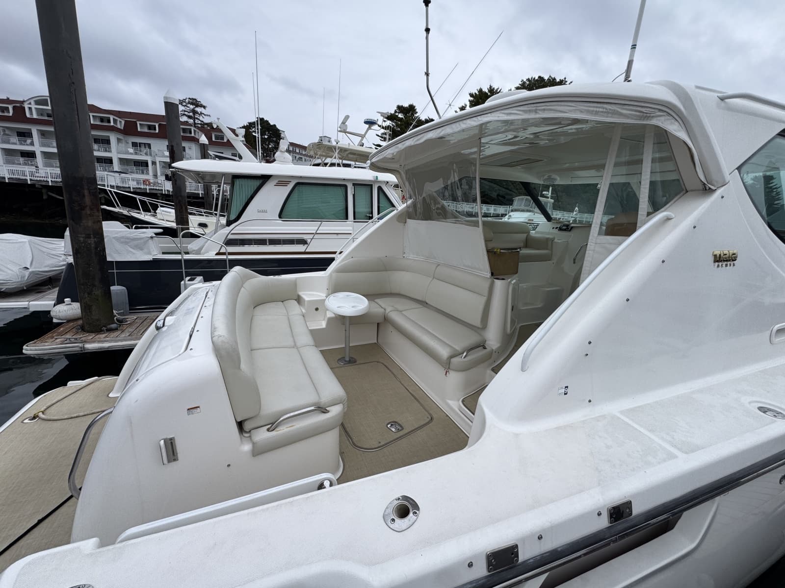 2008 Tiara Yachts 3900 Sovran - Photo 94
