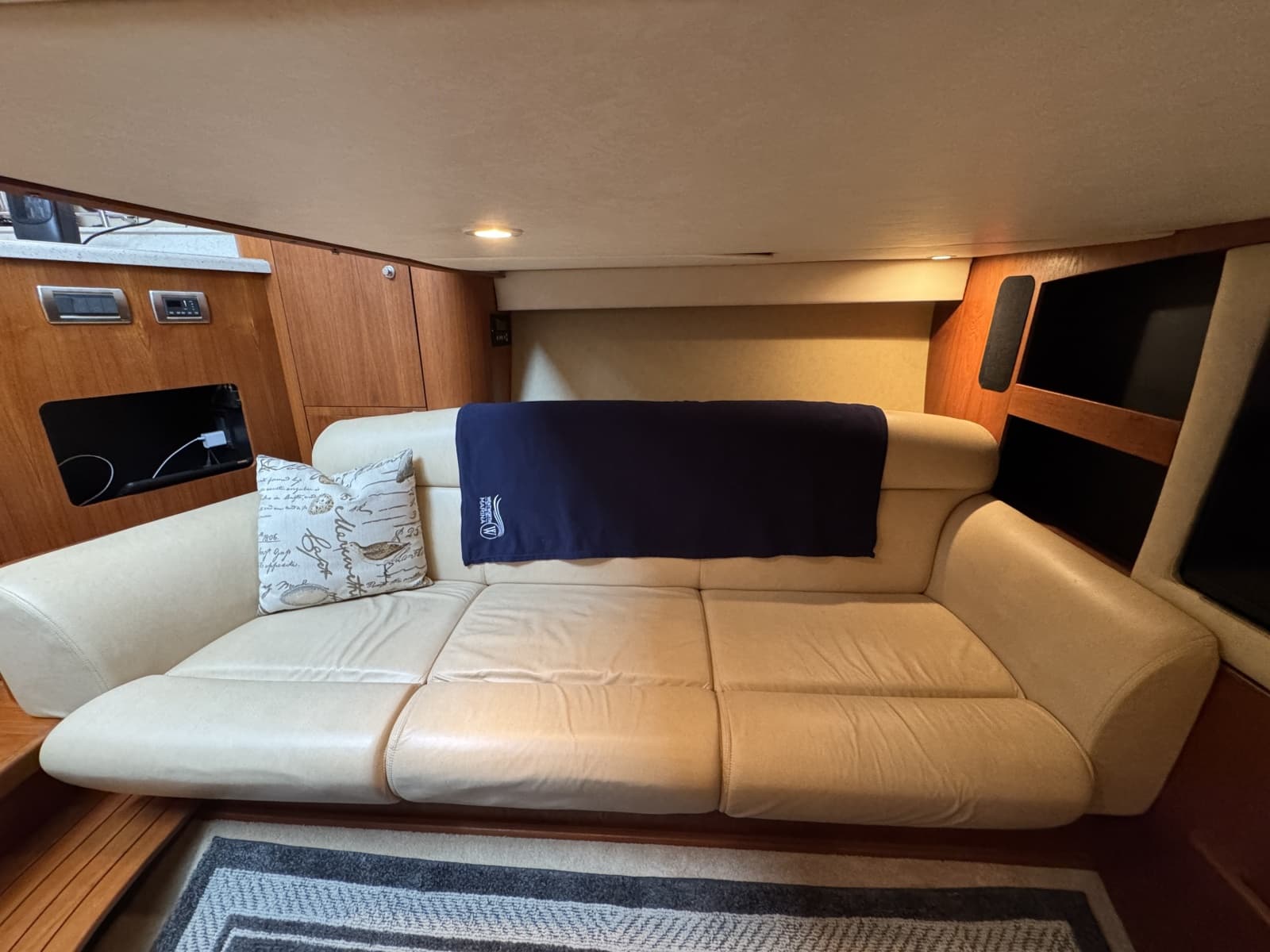 2008 Tiara Yachts 3900 Sovran - Photo 106