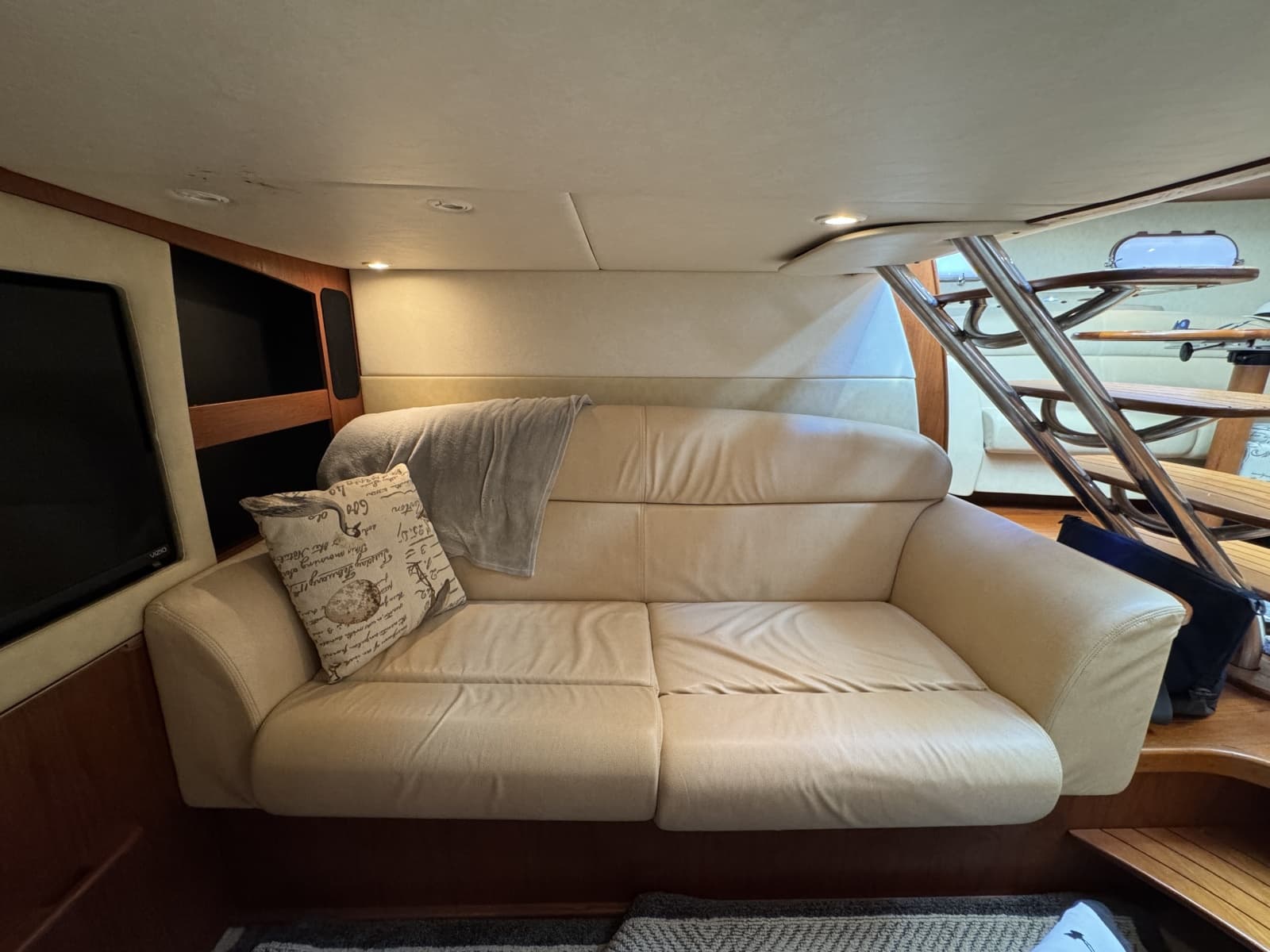 2008 Tiara Yachts 3900 Sovran - Photo 43