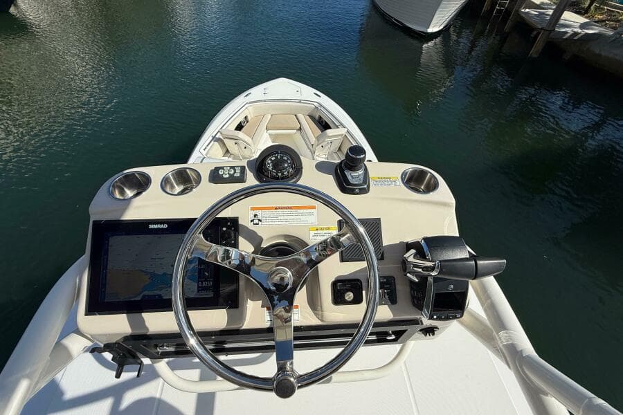2023 Boston Whaler 360 Outrage
