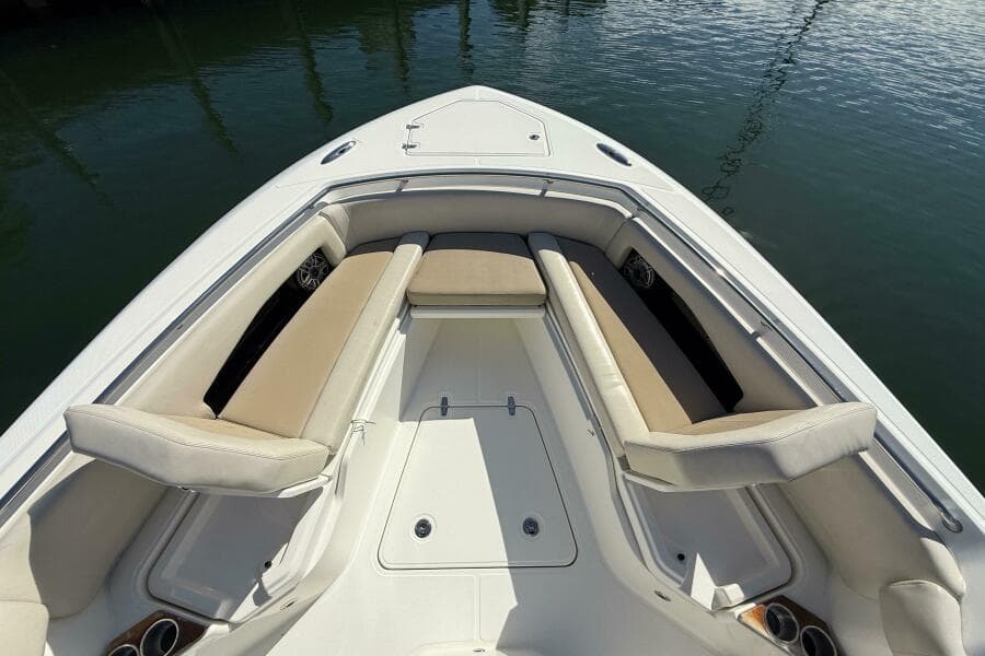 2023 Boston Whaler 360 Outrage