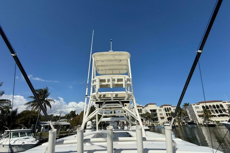 2023 Boston Whaler 360 Outrage