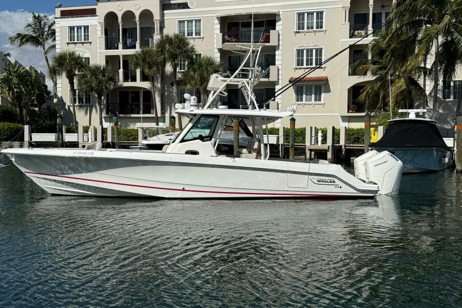 2023 Boston Whaler 360 Outrage