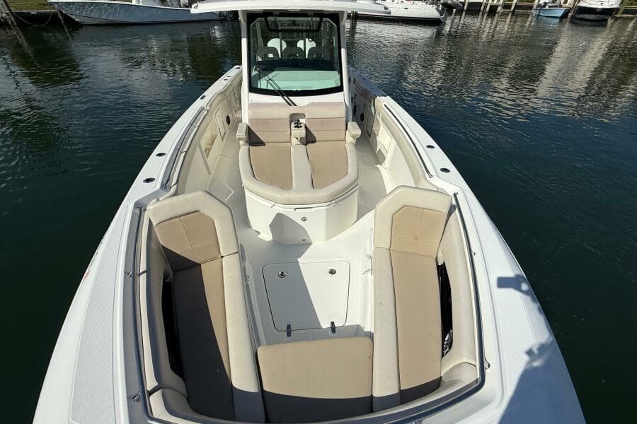 2023 Boston Whaler 360 Outrage