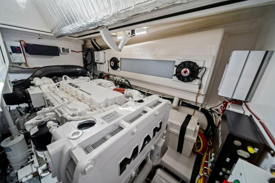 2021 Viking 46 Billfish "Damnfino" - Engine room