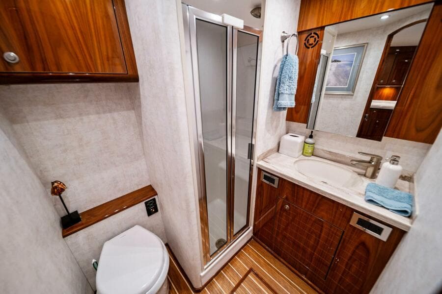 2021 Viking 46 Billfish "Damnfino" - Head