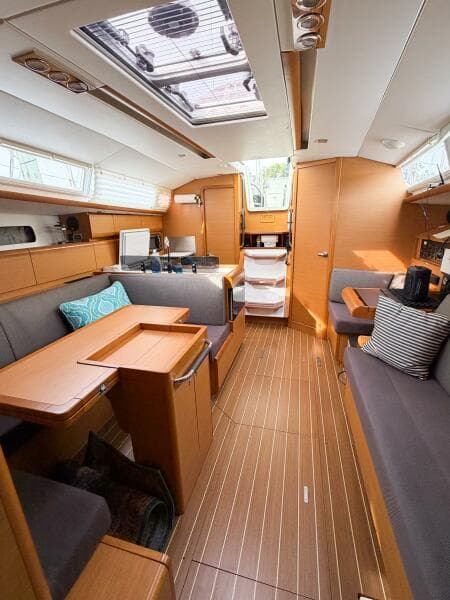 2013 Jeanneau Sun Odyssey 409