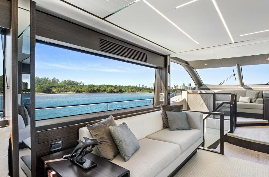 2024 Sunseeker 76 Yacht