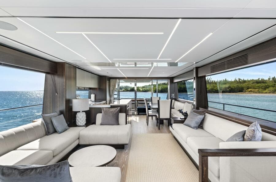 2024 Sunseeker 76 Yacht