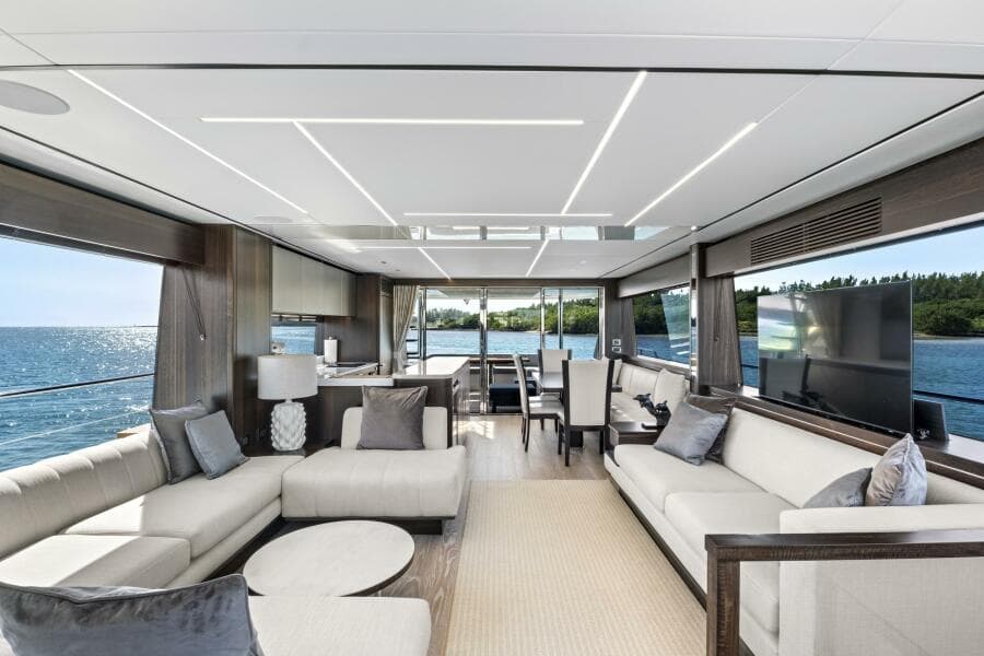 2024 Sunseeker 76 Yacht