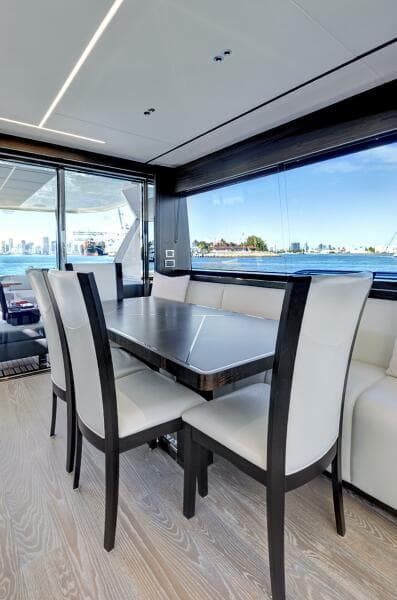 2024 Sunseeker 76 Yacht