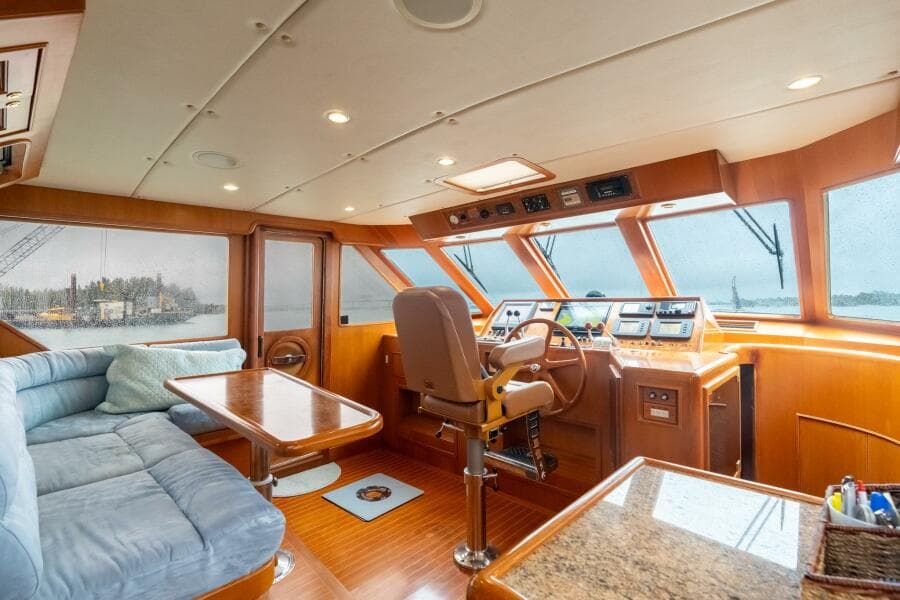 2005 Offshore Yachts Pilothouse
