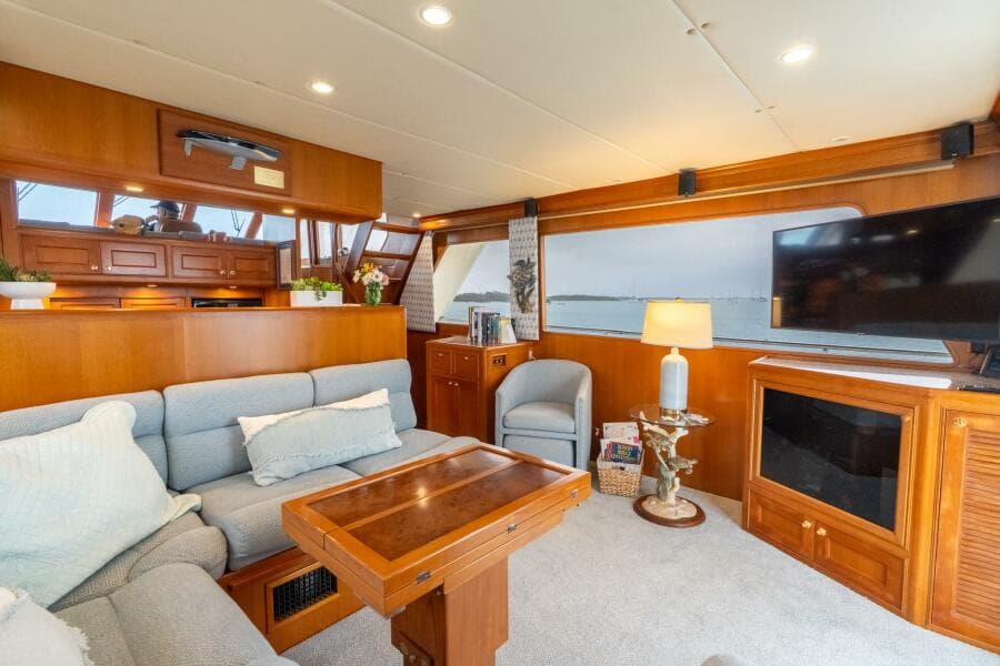 2005 Offshore Yachts Pilothouse