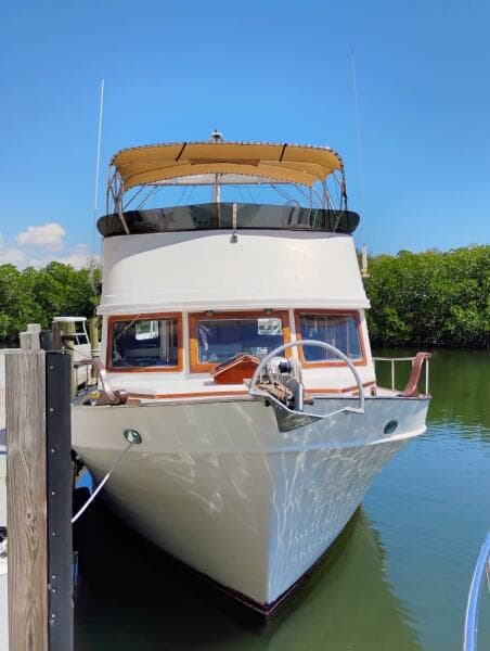 1977 Marine Trader 40 Double Cabin
