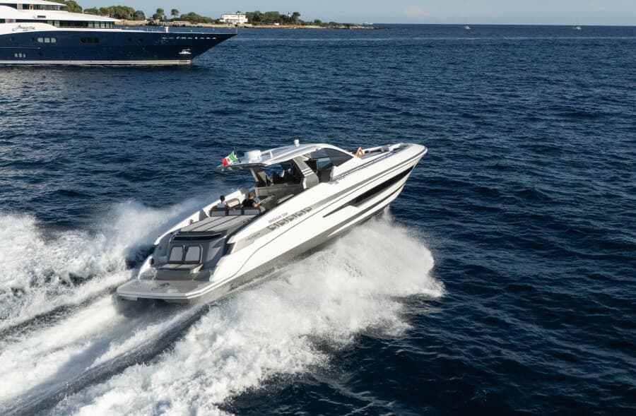 2027 Canados Gladiator 571 Blade