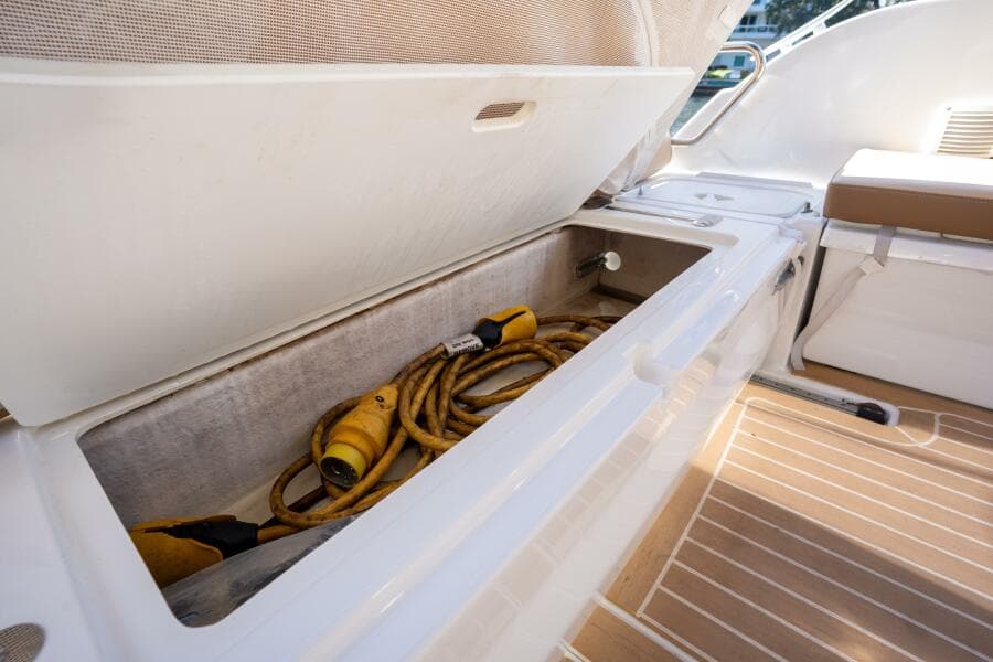 2021 Beneteau Antares 9 - Photo 39