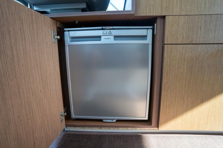 2021 Beneteau Antares 9 - Photo 35