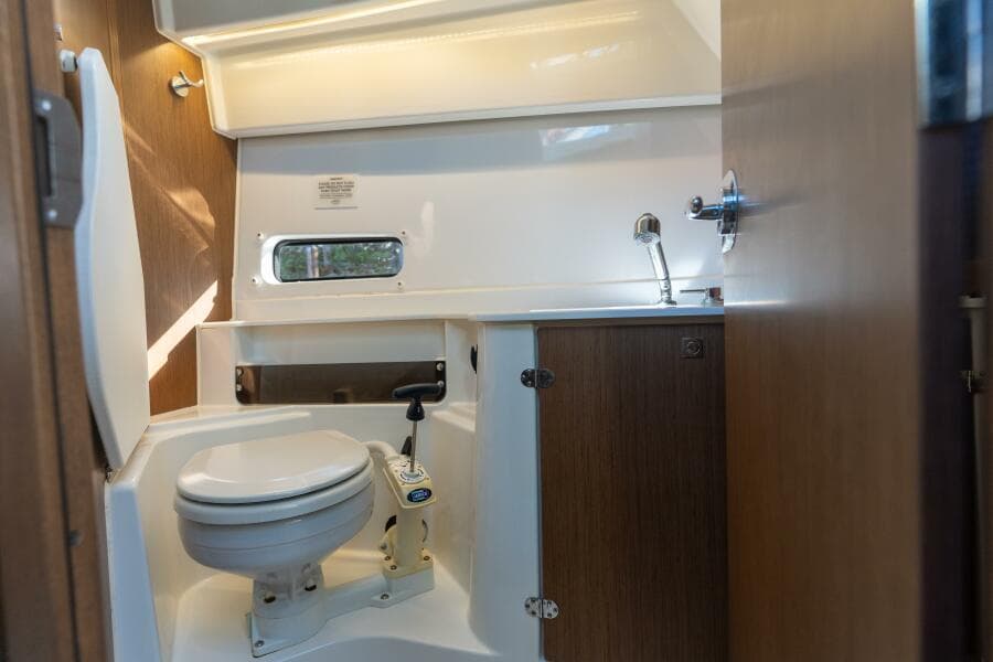 2021 Beneteau Antares 9 - Photo 13